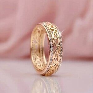 Dazzling 18K Gold Plated Ring Size 7